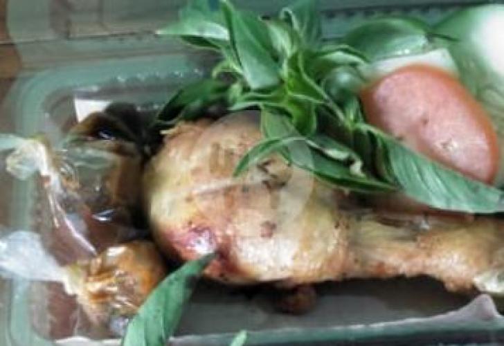 Ayam Goreng Dapur Mama Gavin: Rasa Tradisional yang Menggoda di Jantung Cilacap