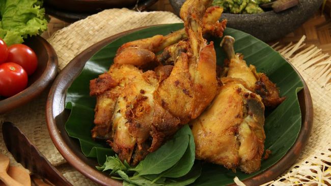 Ayam Goreng Dapur Mama Gavin: Rasa yang Menggoda di Jantung Cilacap